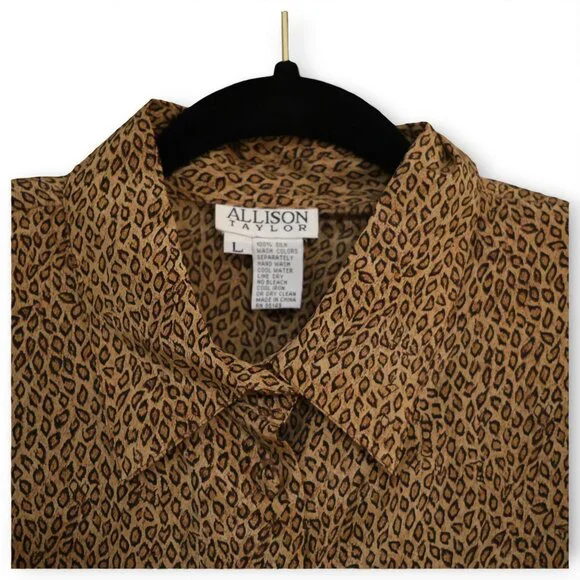 Vintage 100% Silk Long Sleeves Cheetah Print Button-Up Blouse - Picture 2 of 4